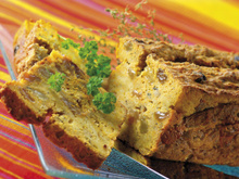 Cake aux tomates séchées et aux olives