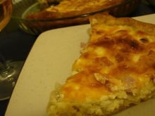 Tarte aux lardons et fondue d'oignon