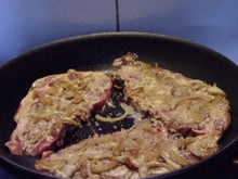 Côtes de porc dans l'échine marinées