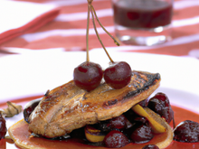 Escalope de foie gras d'oie grillée aux cerises noires d'Eguisheim