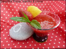 Smoothie fraise, menthe et citron