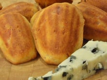 Madeleines au roquefort