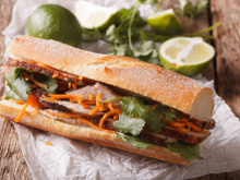 “C’est l’un de mes sandwichs préférés” : François-Régis Gaudry dévoile ses secrets pour faire un bon banh-mi