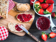 Par quoi remplacer la confiture le matin au petit-déjeuner ? Plusieurs diététiciennes répondent à la question