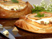 Chausson brioche de Brie de Melun aux poires