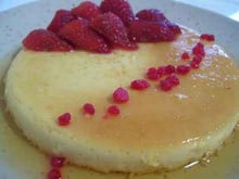 Flan fraise-caramel