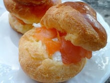 Brioche au cottage cheese et saumon fumé