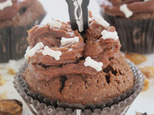 Cupcake chocolat-noisette (et os!)