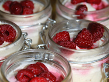 Petits bocaux de tiramisu à la framboise
