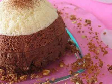 Dômes aux trois chocolats et croustillant aux amandes