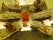 Compotée d'endives au bleu d'Auvergne et noix, et une autre au roquefort et whisky