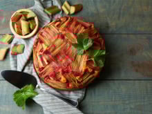 Connaissez-vous cette astuce pour rendre la rhubarbe moins acide et filandreuse ?