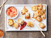 Bouchées de filets de lapin et leur dip, façon finger food