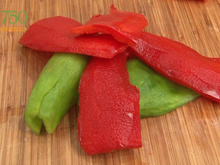 Comment peler des poivrons à cru ?