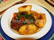 Joues de porc en cocotte et pommes caramélisées