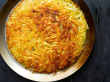 "Ce croustillant  fait la joie des enfants”: Yves Camdeborde partage sa recette de croustillant de pommes de terre