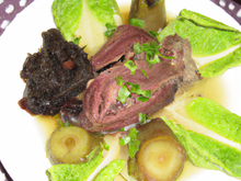 Pot au feu de cuisse de canard, genièvre de houlle et chicorée