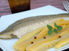 Filets de carpes préparés à la bière et au fumet de poissons