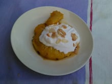 Tranches d'ananas caramélisées et chantilly à la vanille