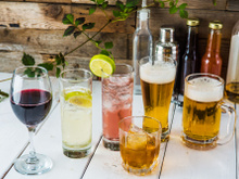 Cette boisson alcoolisée permettrait de prévenir la maladie d’Alzheimer