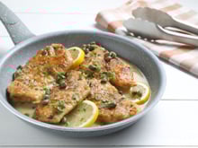 Piccata de poulet au citron : la recette italienne facile et pas chère qui change des blancs de poulet classiques