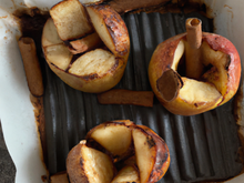 Pommes au four et à la cannelle