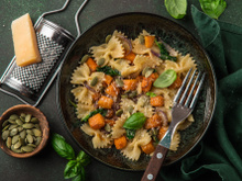 Farfalle au potimarron et pousses d'épinards