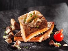 Filet d'omble chevalier à la crème de pleurote