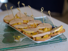 Foie gras sur lit de pommes caramélisées