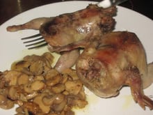 Petites cailles du sud ouest au cœur de papillon figues moelleuses et noix croquantes