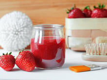 Fraises trop mûres : transformez-les en masque hydratant maison pour une peau toute douce !
