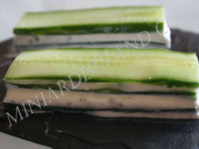 Millefeuille de concombre au fromage frais