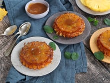 Mini-tartes tatin à l'ananas caramélisé