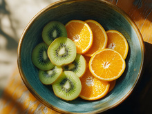 Ni orange, ni kiwi : ce fruit d’hiver que l’on peut cueillir facilement est une excellente source de vitamine C