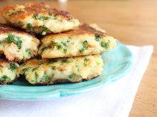 Croquettes de pain au comté et au persil