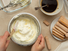 "Regardez-moi cette beauté, c'est absolument dingue": un chef italien partage sa recette de mascarpone maison !