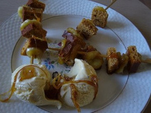 Brochettes de banane, pain d'épice, au vinaigre basalmique