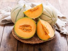 Est-il vraiment bon pour la santé de consommer du melon ? Un expert répond !