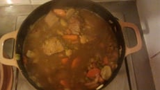 Sauté de porc aux morilles et vin blanc