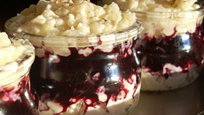 Riz au lait et coulis de fruits rouges