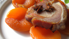 Echine de porc aux abricots secs