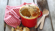 Soupe à l'oignon en croûte