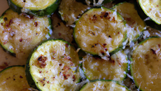 Courgettes crues au Parmesan