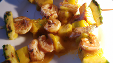 Mes brochettes crevette, courgette et ananas au miel