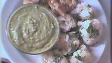 Crème de petits pois à la purée d'amandes