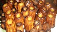 Canelés bordelais