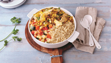 Couscous en Perles au poulet, oignons et raisins secs