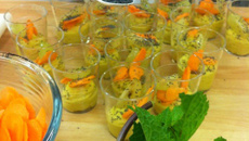 Radis noir, avocat, saumon fumé, coco, sésame