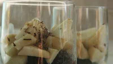 Poire sur crème de chocolat