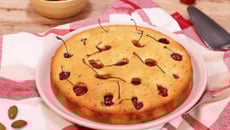 Financier géant aux cerises